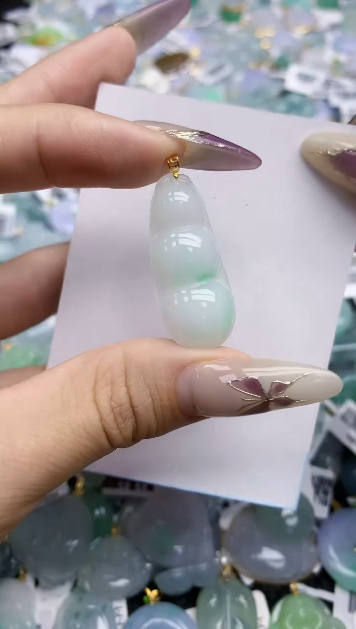 翡翠挂件18K金镶嵌114   天然翡翠A货