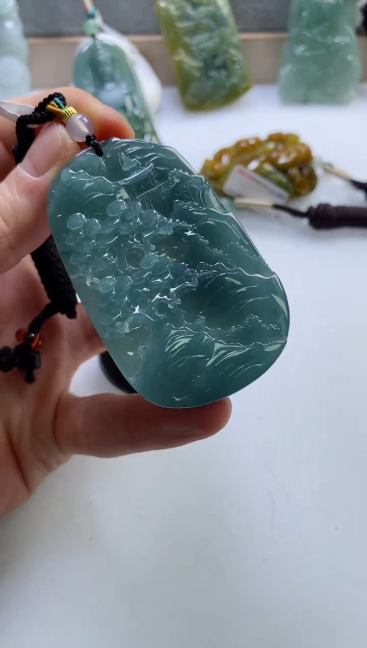 【闪购商品】翡翠挂件未镶嵌            