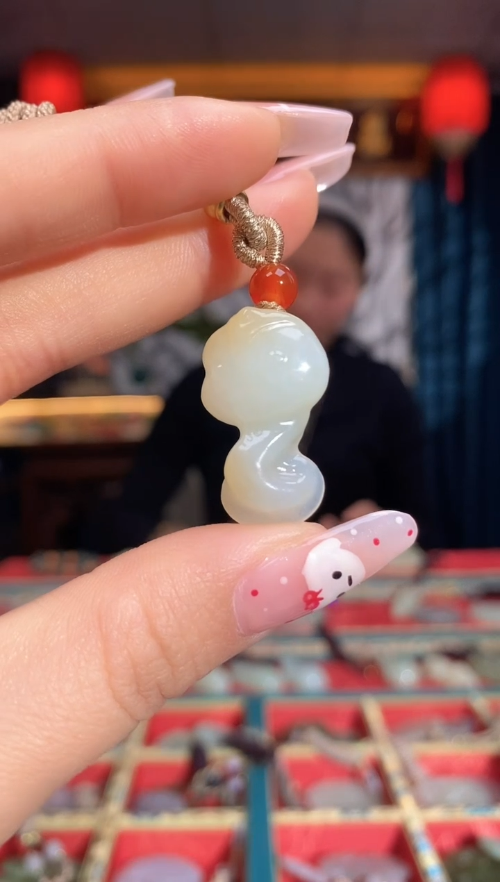 【闪购商品】和田玉颈饰未镶嵌蛇