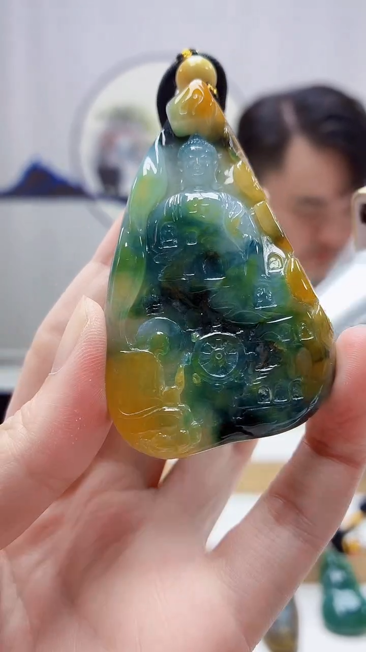 未镶嵌定制翡翠5060zm-毛货挂件105人物