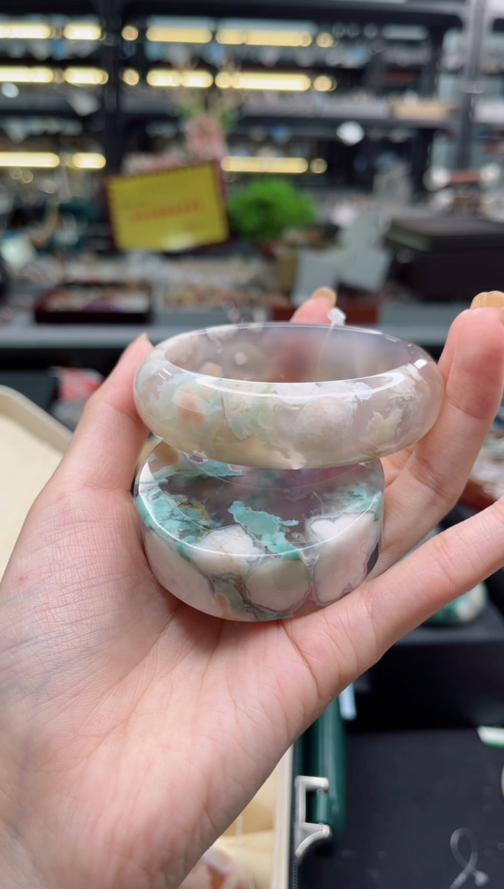 【闪购商品】石英质玉手镯未镶嵌60圈口（赠品镯心）6632156