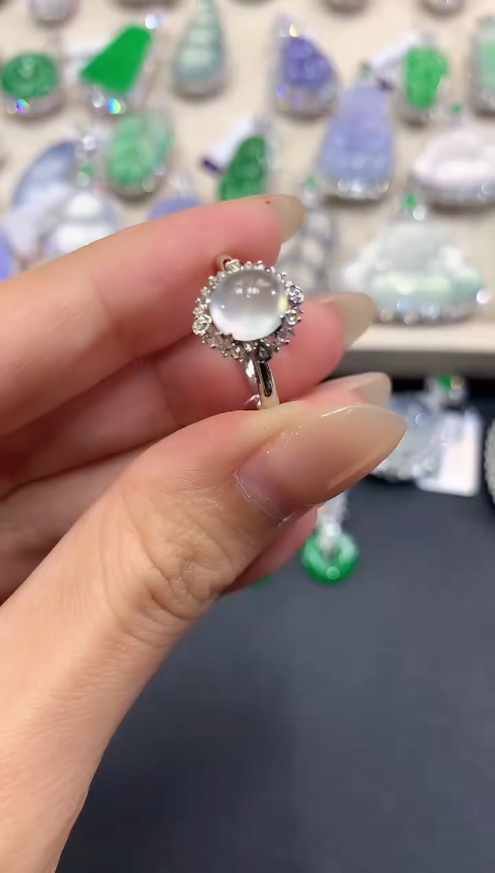 【闪购商品】翡翠戒指18K金镶嵌q1         