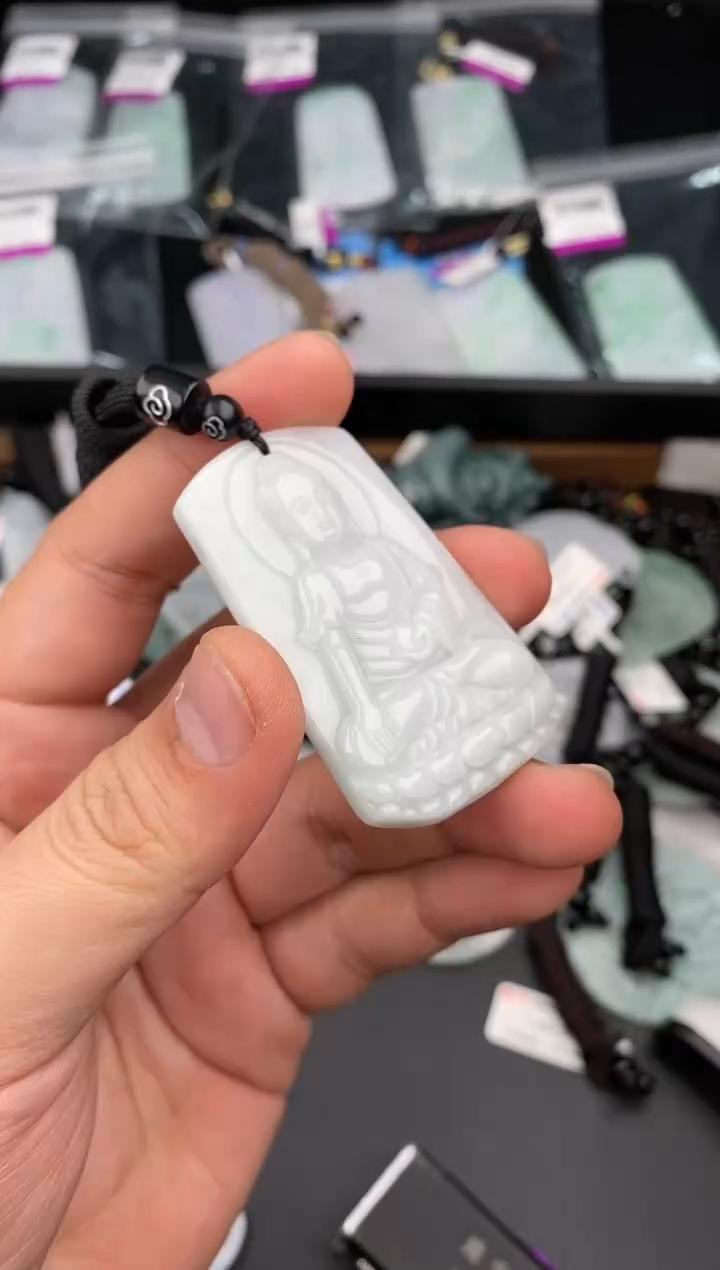 【闪购商品】翡翠颈饰未镶嵌  天然翡翠，一物一图