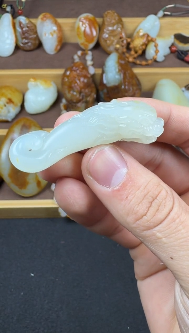 颈饰未镶嵌和田玉5