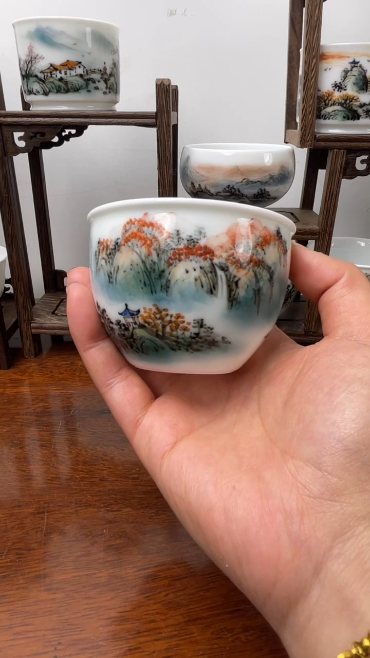 【闪购商品】1釉下彩高温手绘 山水 主人杯
