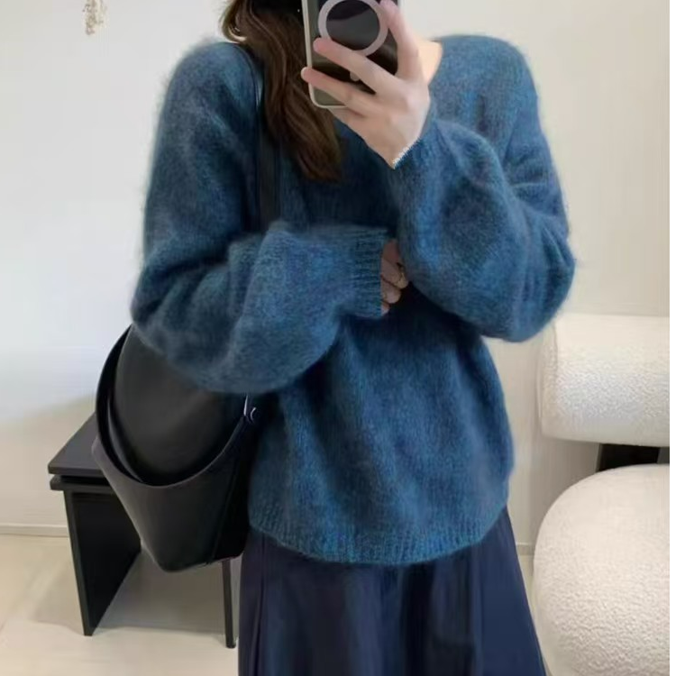 914 三股线加厚羊绒慵懒风圆领拉绒毛衣女宽松保暖百搭套头