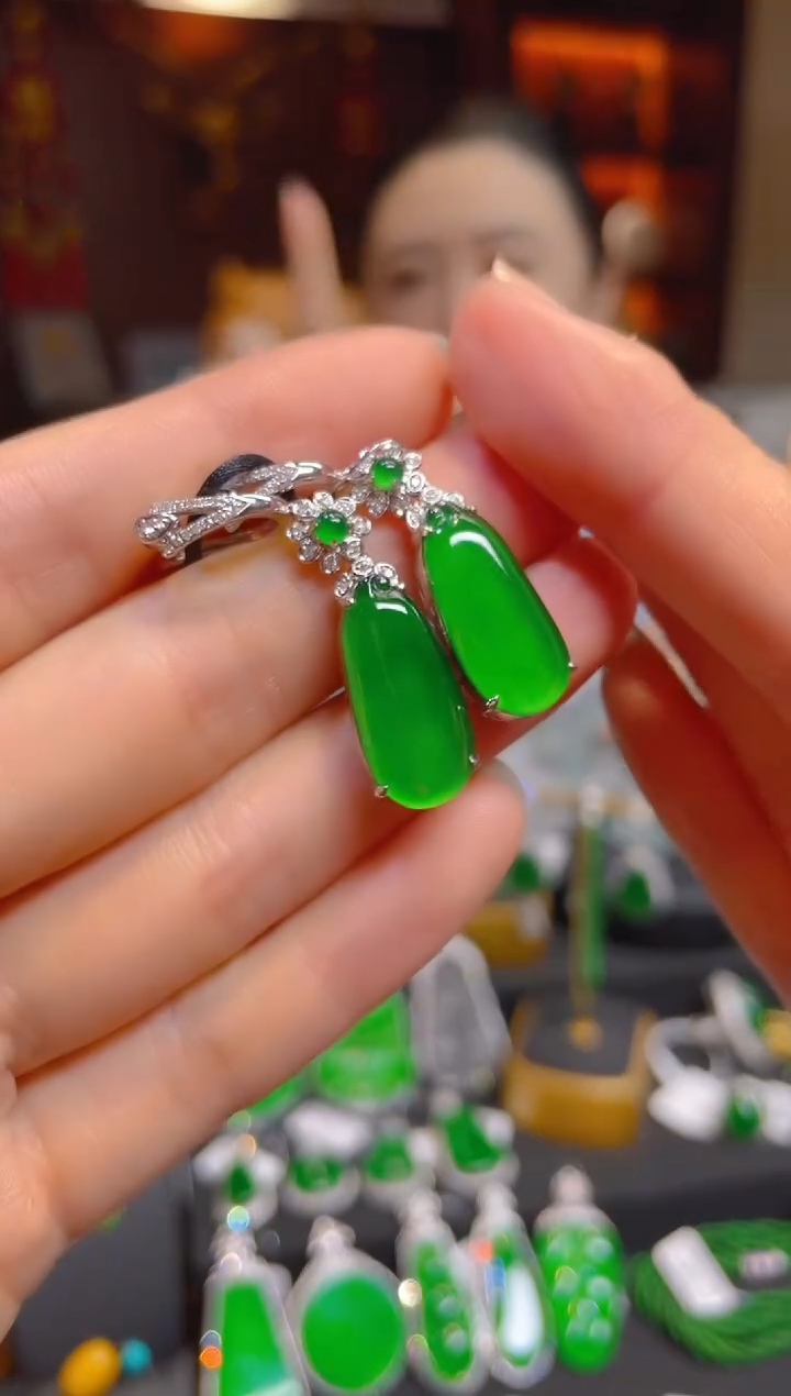 【闪购商品】翡翠耳饰18K金镶嵌120221天然A货翡翠福瓜耳坠