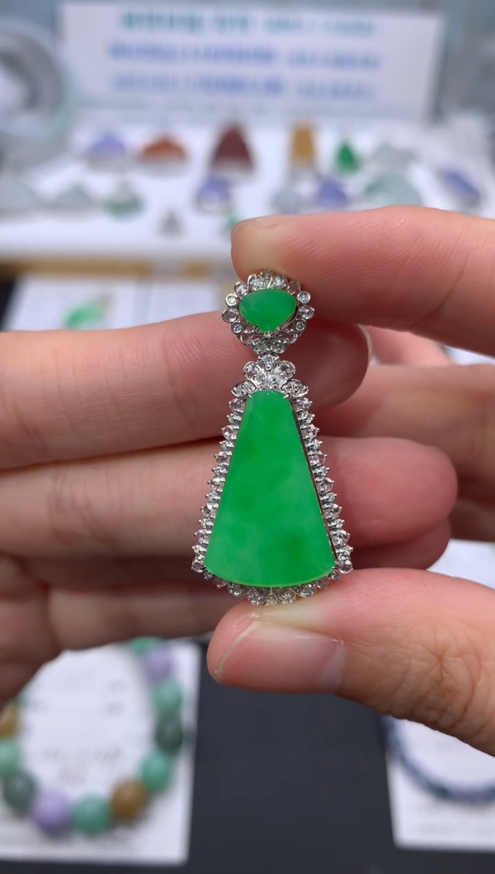 【闪购商品】定制翡翠18K金镶嵌模式推广期24小时鉴赏期