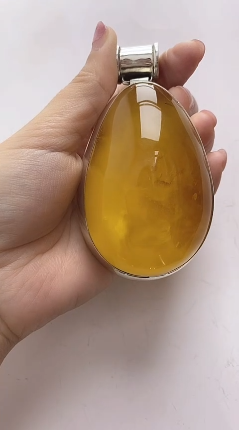 【闪购商品】琥珀裸石银S925镶嵌蜜蜡吊坠