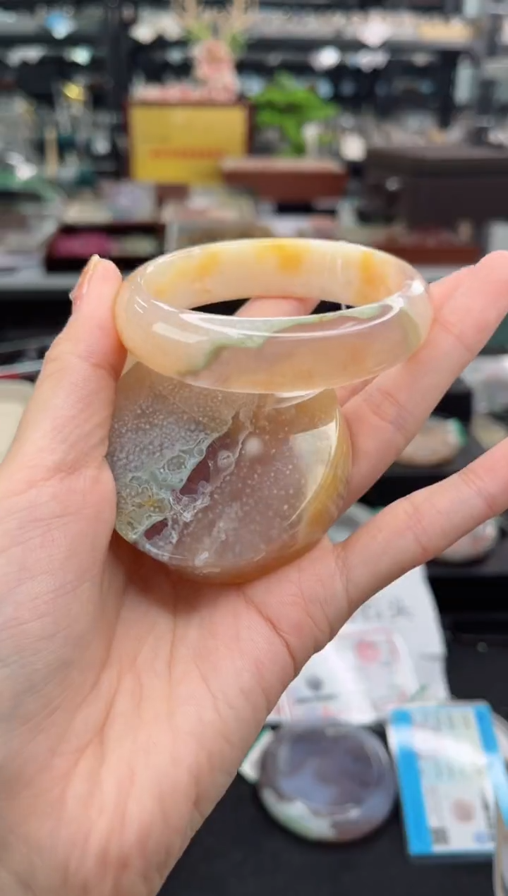 【闪购商品】石英质玉手镯未镶嵌56圈口（赠品镯心）65572245