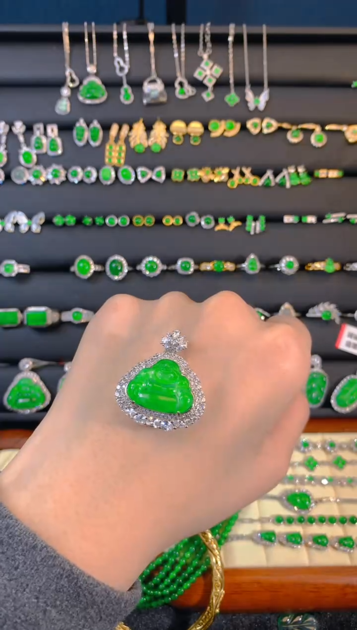 【闪购商品】翡翠银S925镶嵌颈饰佛公