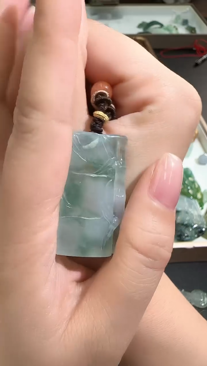 【闪购商品】翡翠颈饰未镶嵌2502024272