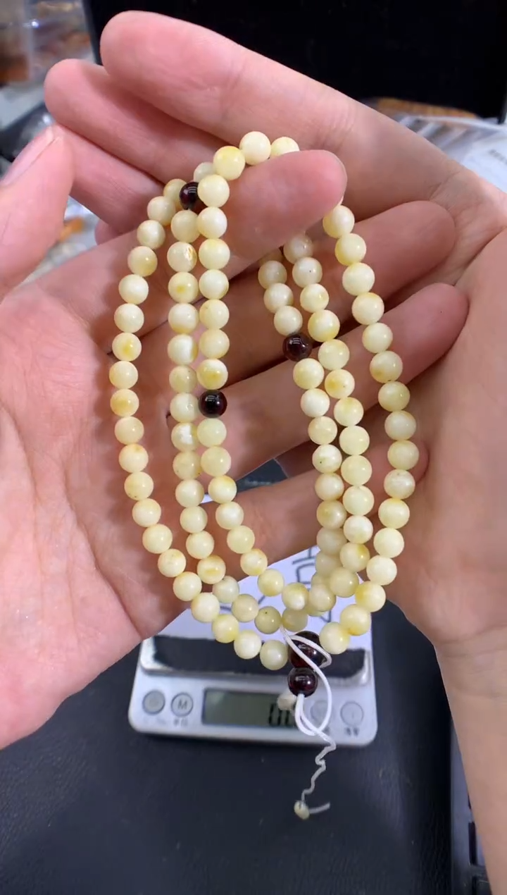 蜜蜡未镶嵌珠宝奇石1