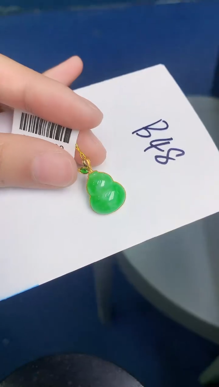 【闪购商品】翡翠颈饰18K金镶嵌000000000