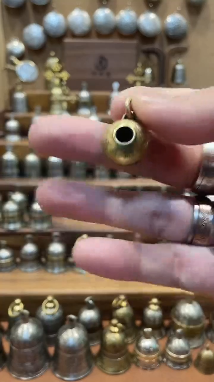 小日本空心黄铜圆领