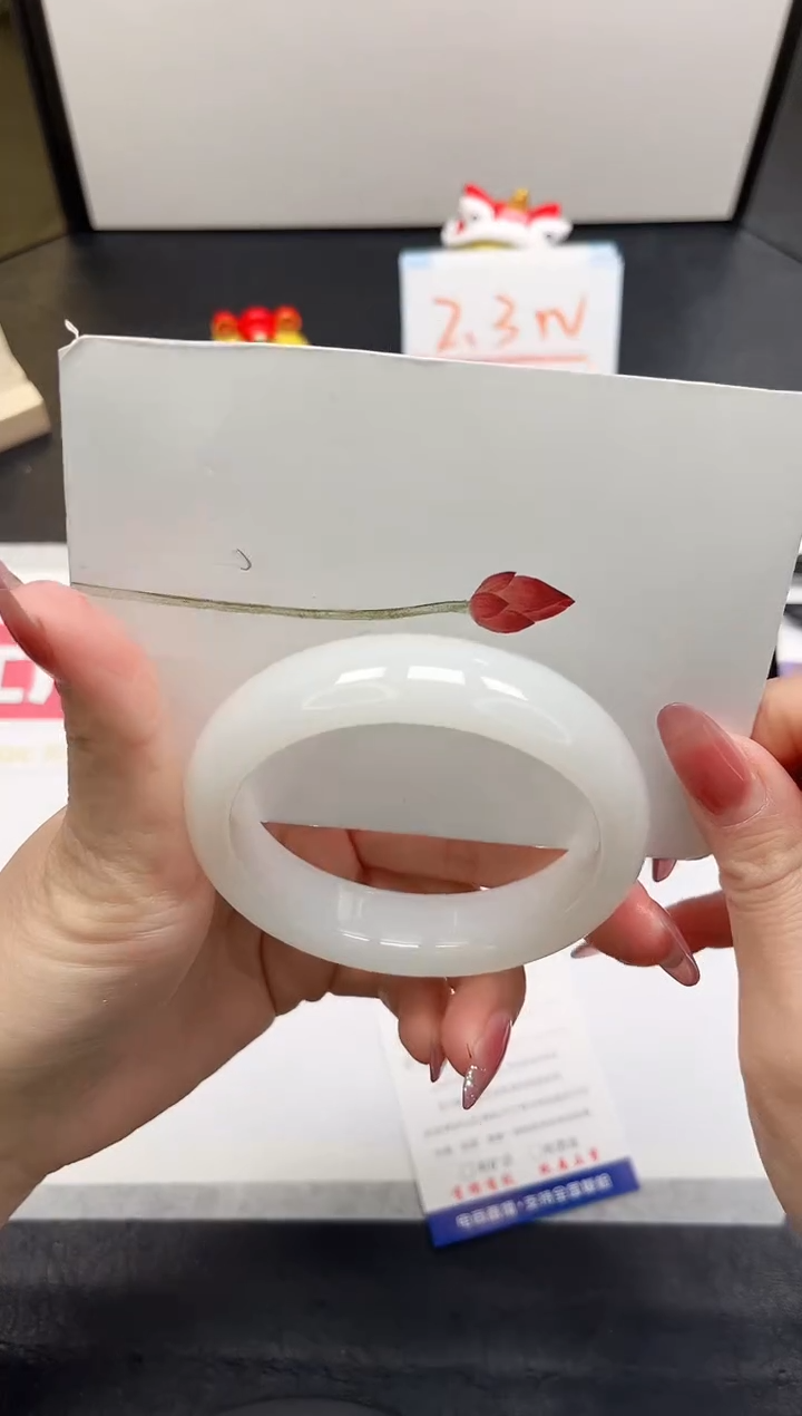 【闪购商品】石英质玉手镯未镶嵌239-59