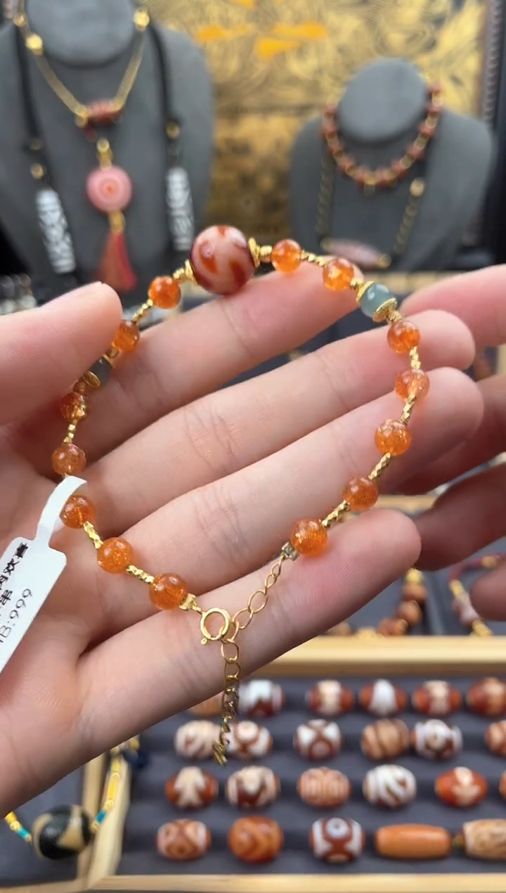 【闪购商品】玛瑙/玉髓颈饰未镶嵌美泓红肉欢喜佛手串