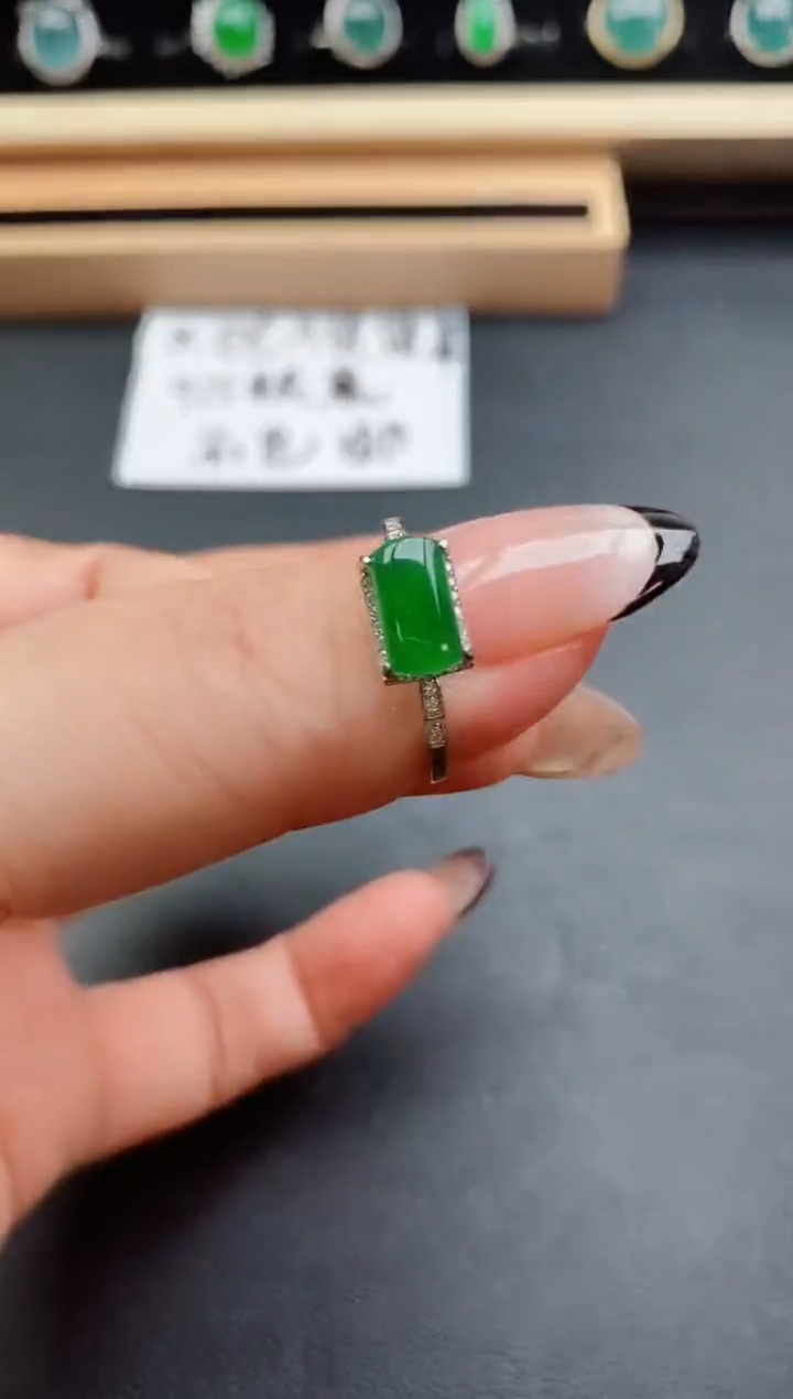 翡翠戒指银S925镶嵌508500
