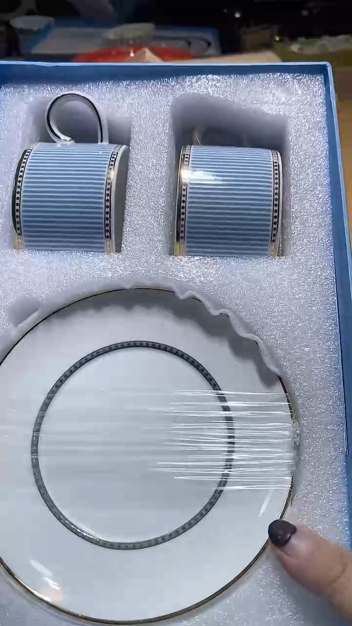 【闪购商品】瓷片锅碗瓢盆一件不剩