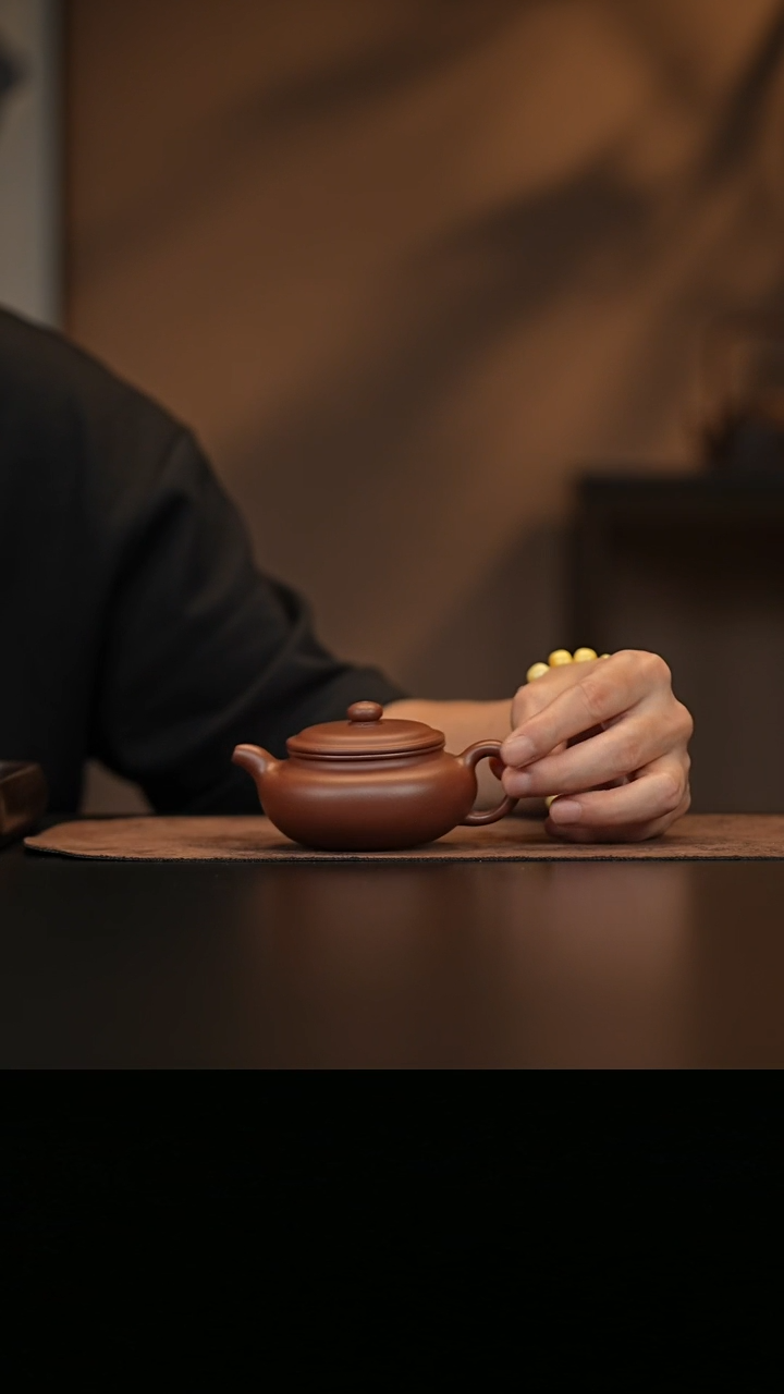 允禾斋  紫砂壶  扁腹