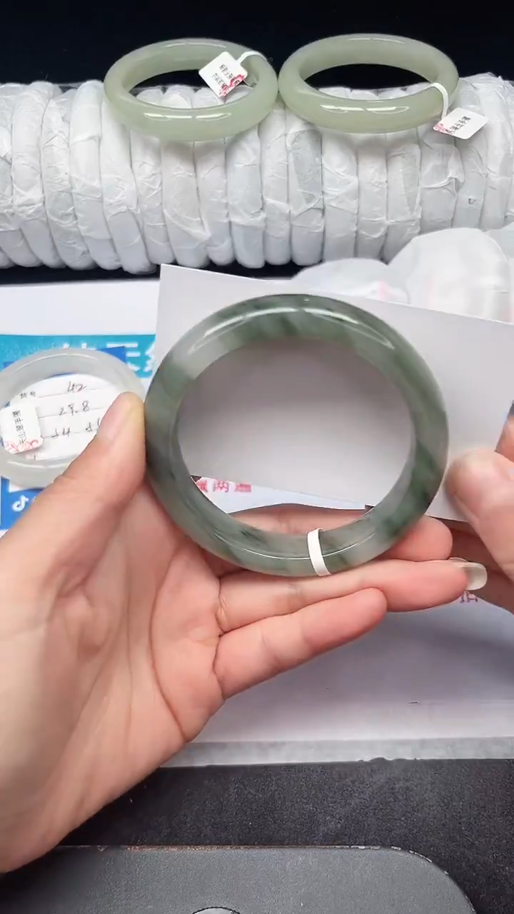 未镶嵌手镯石英质玉43-58/59