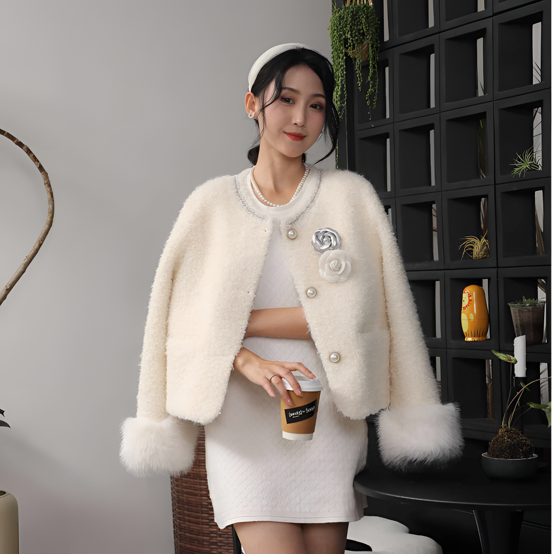 女上衣雪尼绒毛毛短外套直筒型百搭宽松短款冬季小香风复古休闲