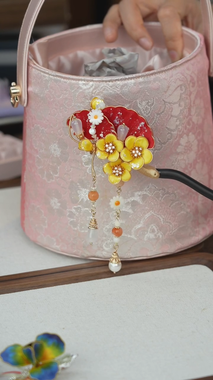 刺绣闪购纯手工非遗国风饰品