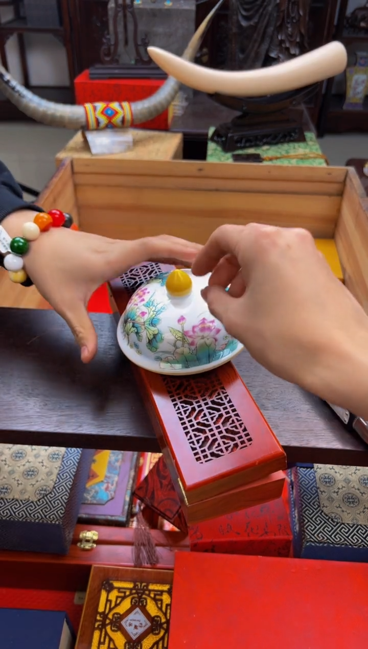 【闪购商品】瓷片—————————————冒扇