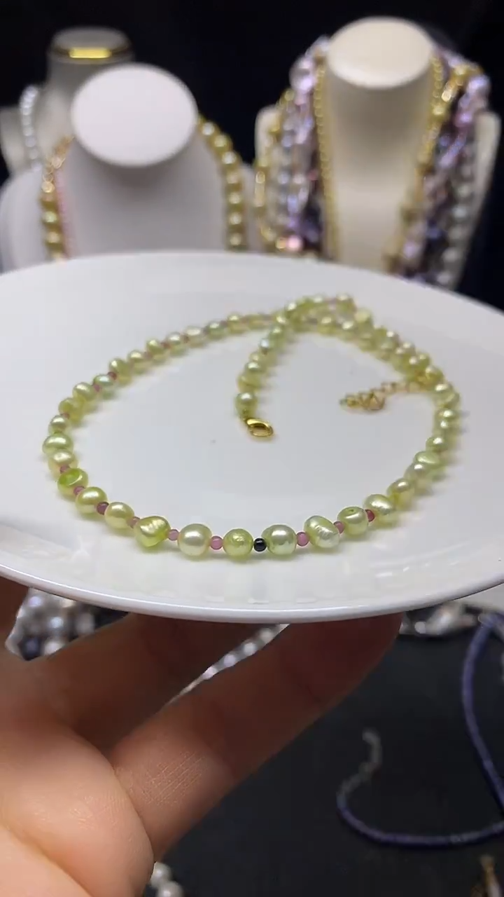 颈饰未镶嵌淡水珍珠多人