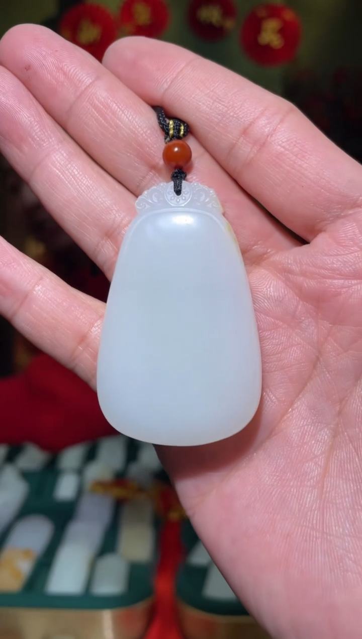 【闪购商品】和田玉吊坠(不含链)未镶嵌无事牌43g