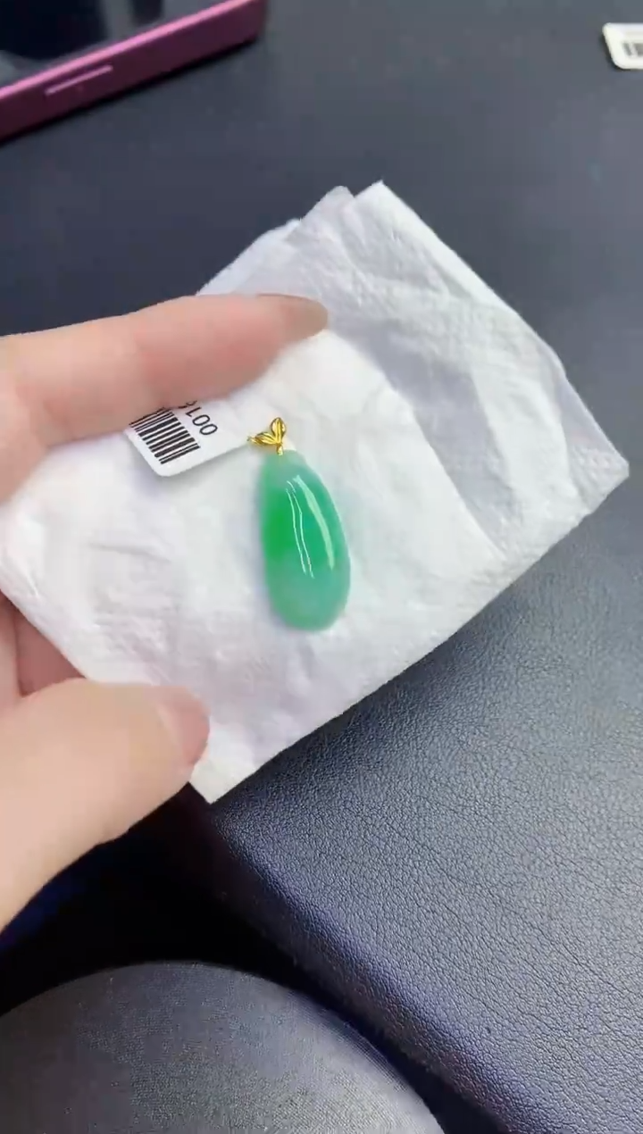 颈饰18K金镶嵌翡翠缅甸天然翡翠A货