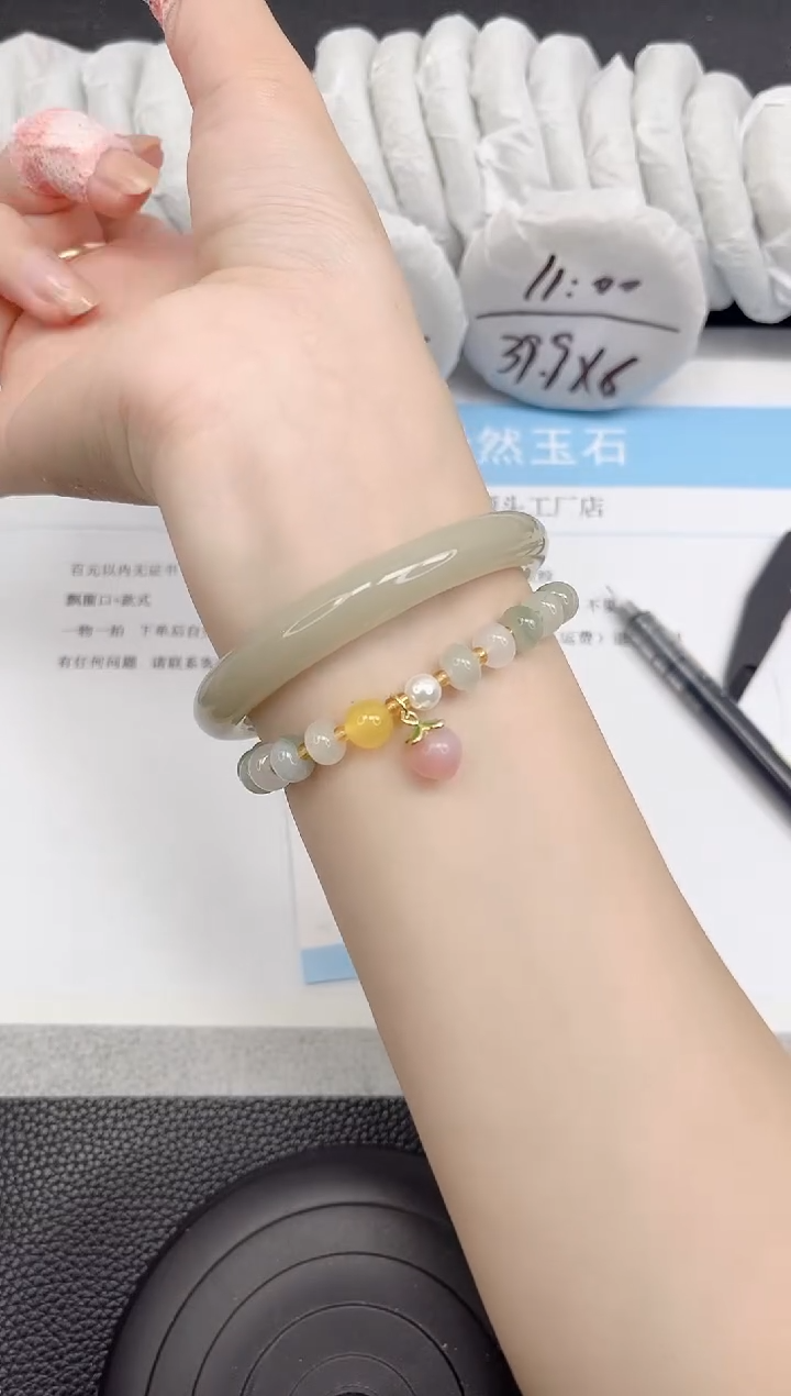 石英质玉手镯未镶嵌265-58