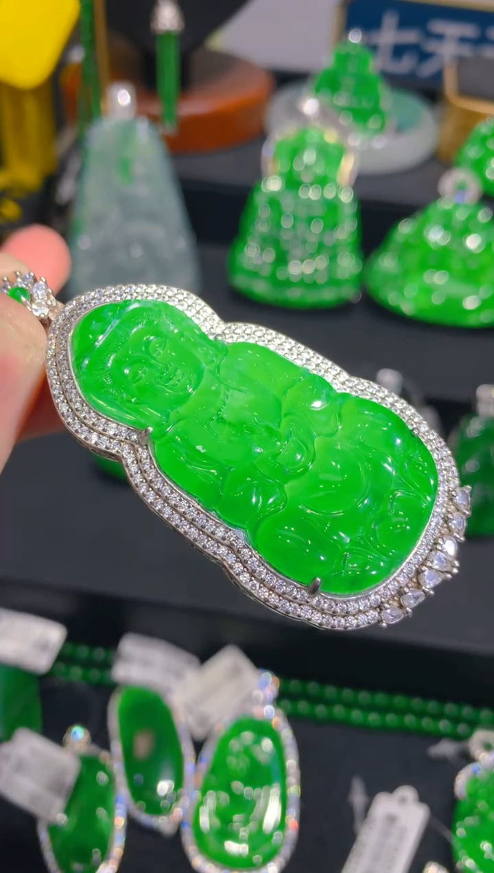 【闪购商品】翡翠颈饰银S925镶嵌48一季