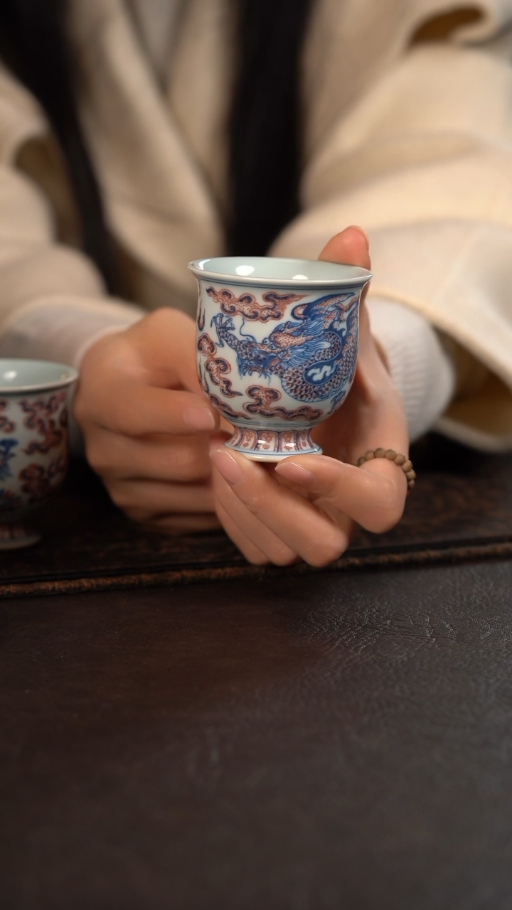 【闪购商品】杯贵红窑青花釉里红龙纹高脚杯