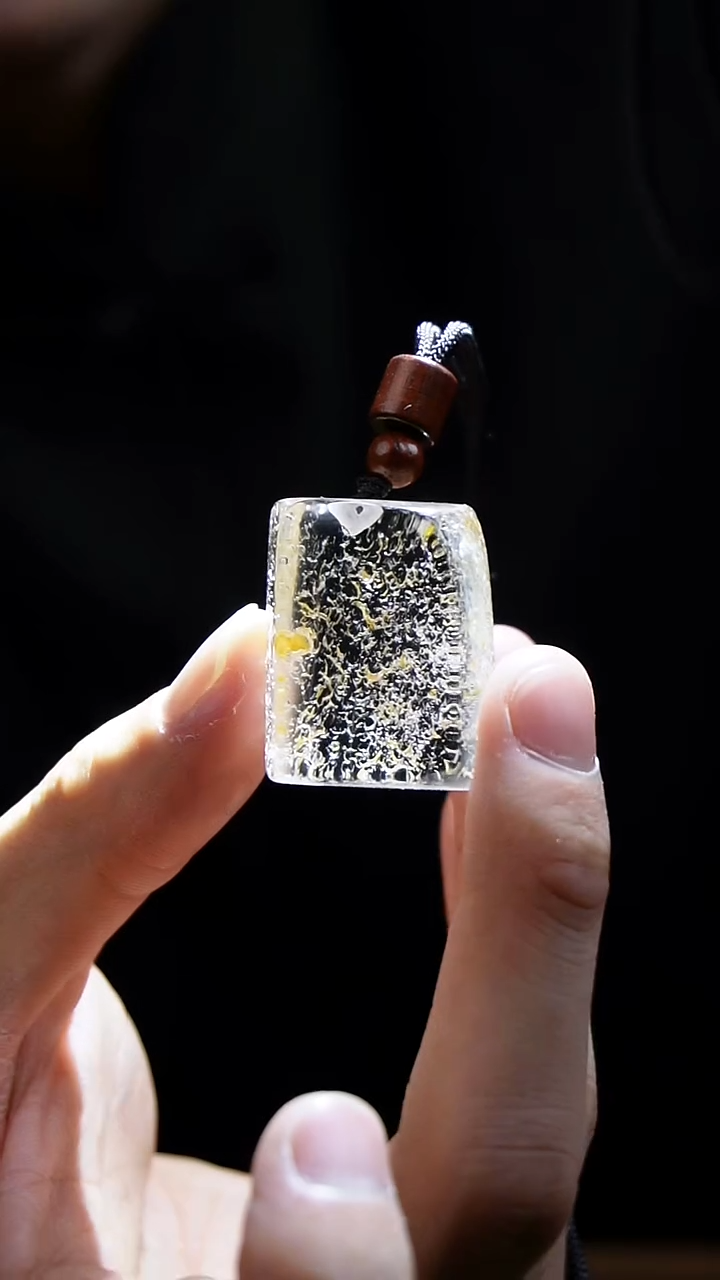 吊坠(赠链)未镶嵌水晶水晶