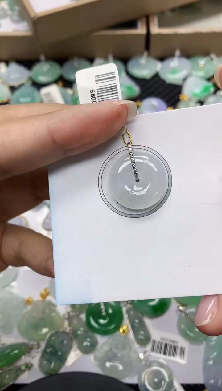 颈饰18K金镶嵌翡翠11111111