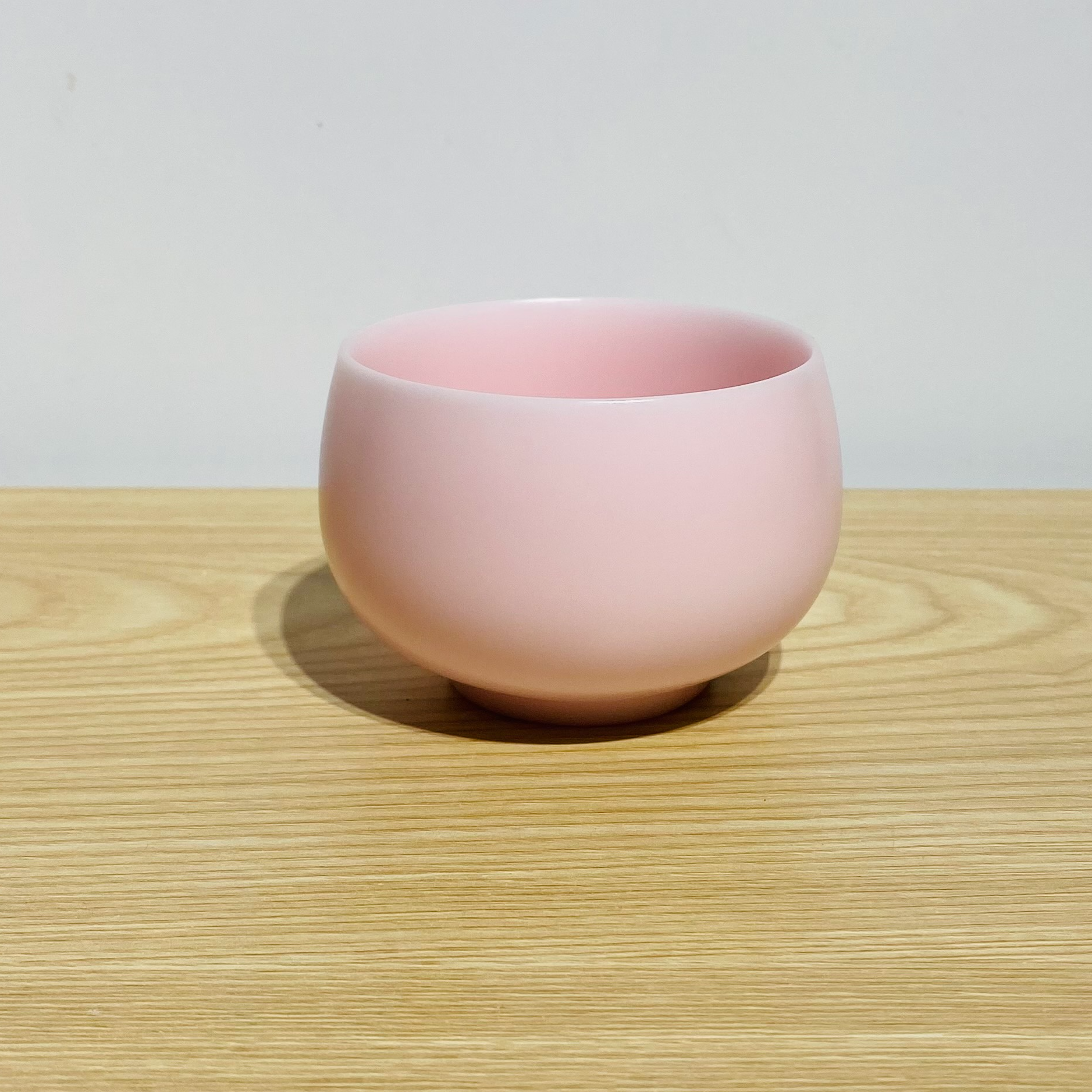 粉色冰种羊脂玉瓷罗汉杯主人杯