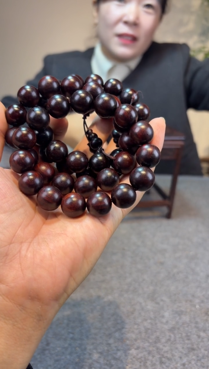 檀香紫檀（小叶紫檀）小叶紫檀