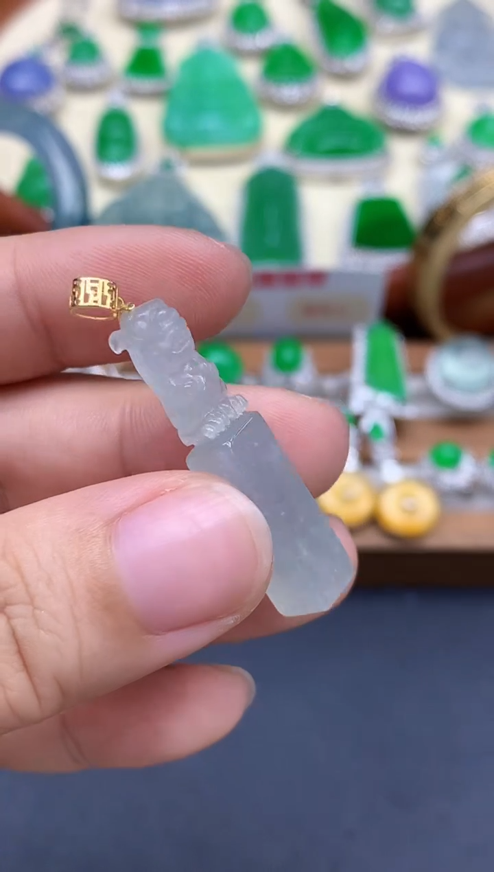 颈饰18K金镶嵌翡翠305-中国好珍宝