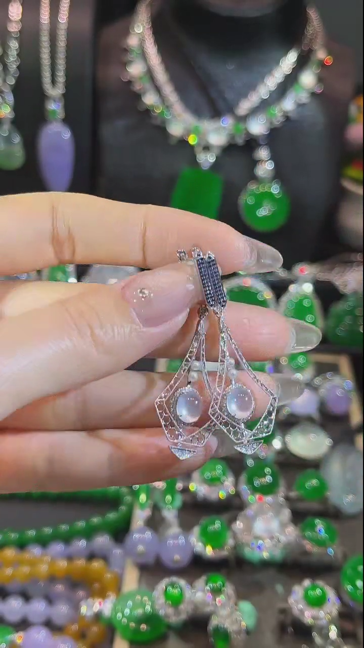 【闪购商品】翡翠耳坠18K金镶嵌耳坠