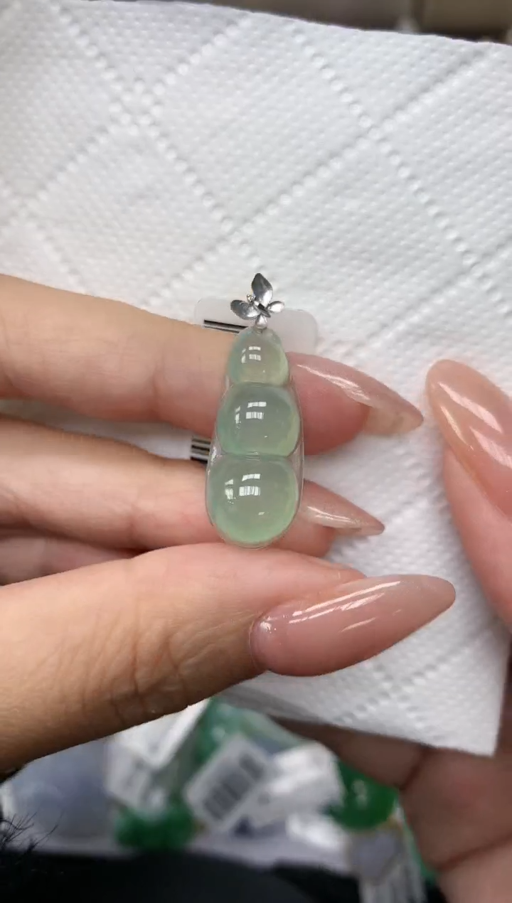 颈饰18K金镶嵌翡翠1111111111