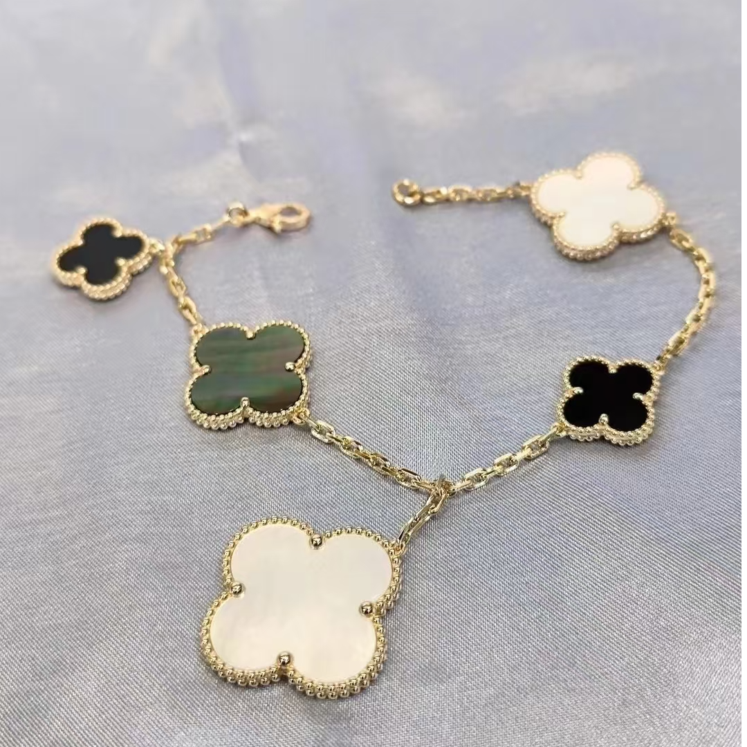  18K金 不规则三色五花四叶草手链 RZ