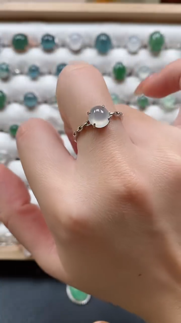 【闪购商品】翡翠戒指银S925镶嵌一物一证一礼盒