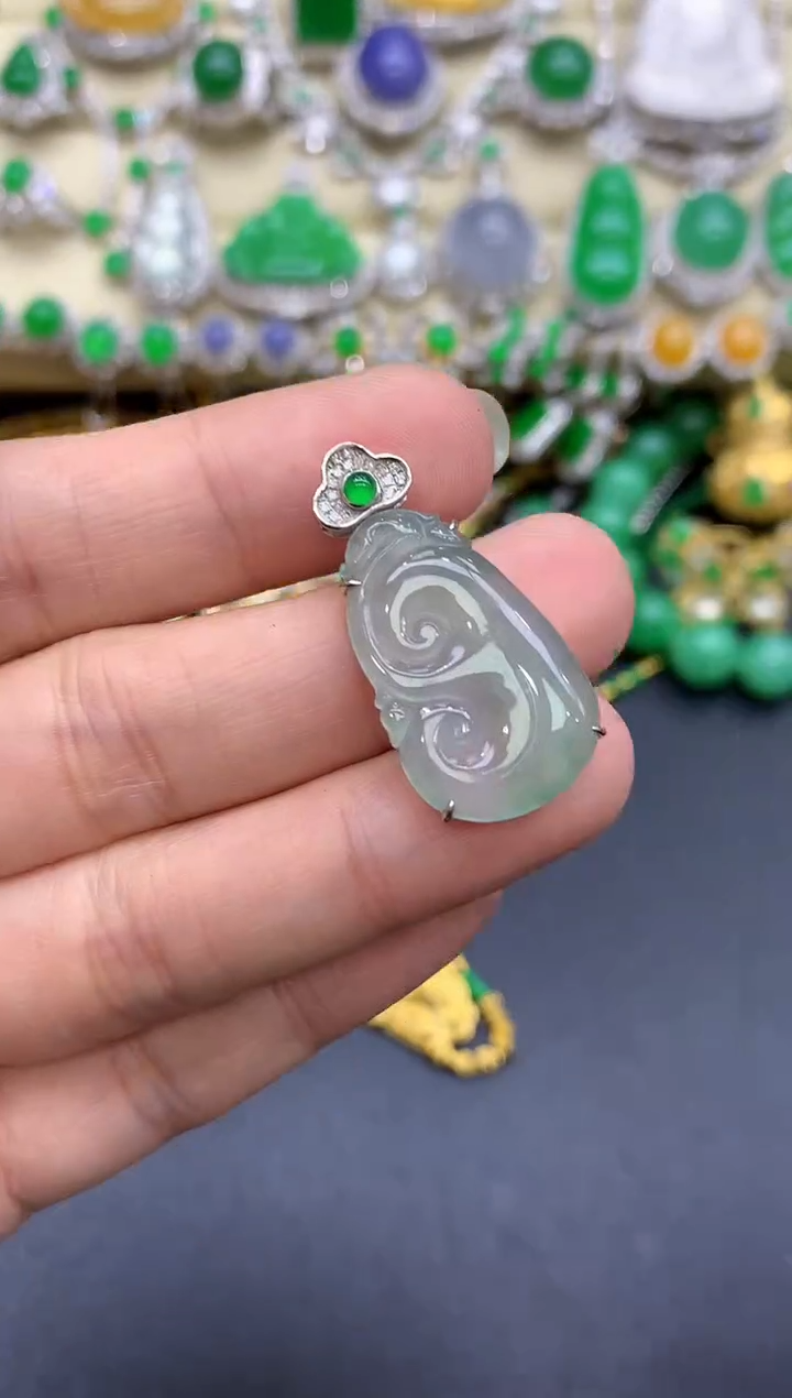 颈饰18K金镶嵌翡翠216-中国好珍宝