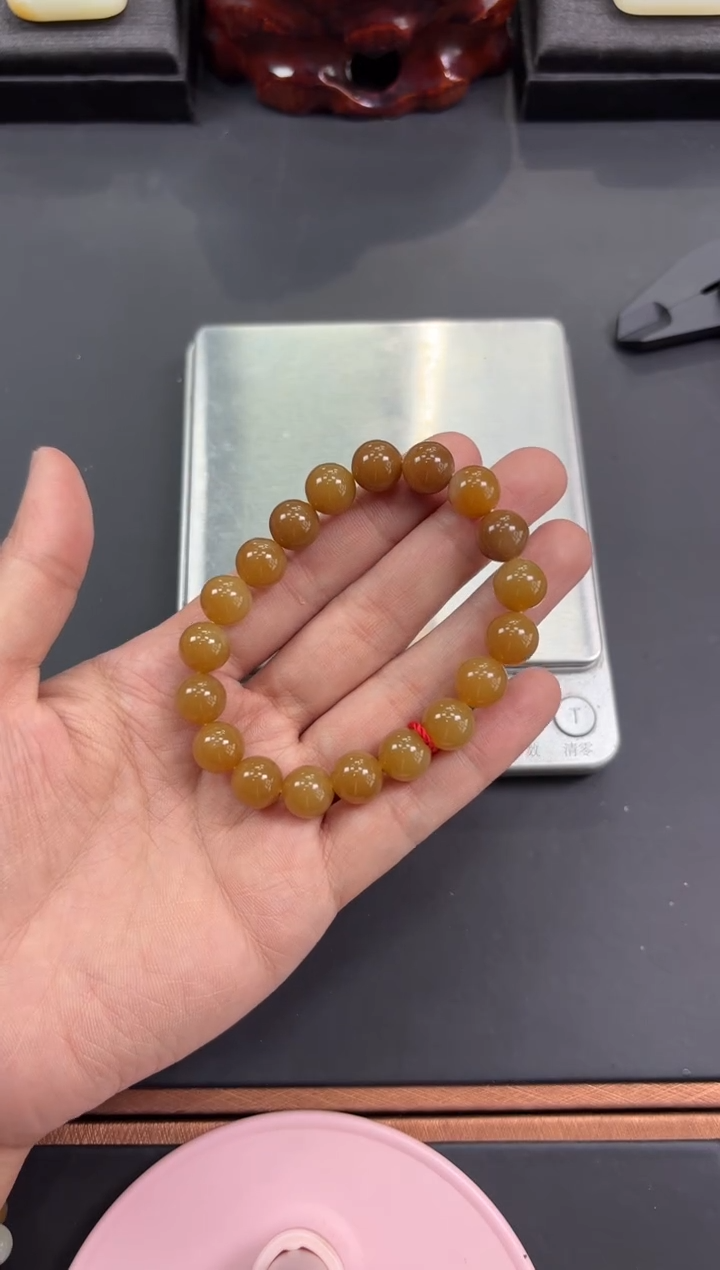 【闪购商品】和田玉手串未镶嵌且末金山微色差卡10