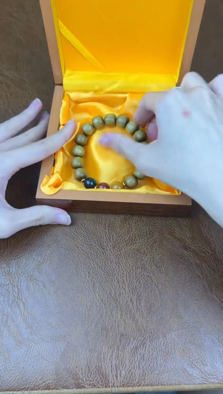 闲得文玩阁檀木三色珠链接@@LSC045