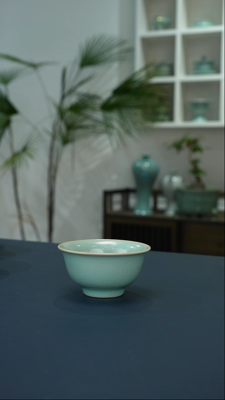 瓷片M**Ƶ冰花压手杯有瑕简包    洁