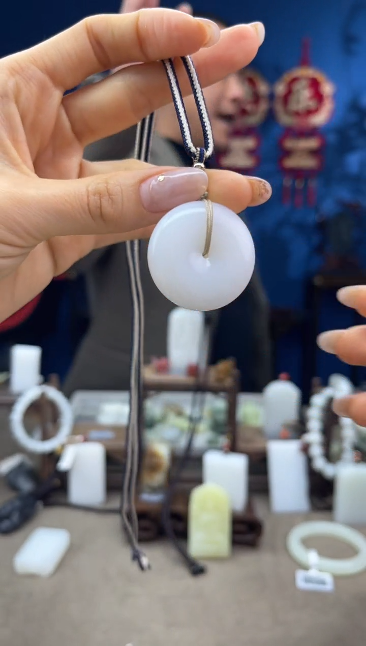 【闪购商品】和田玉颈饰未镶嵌1