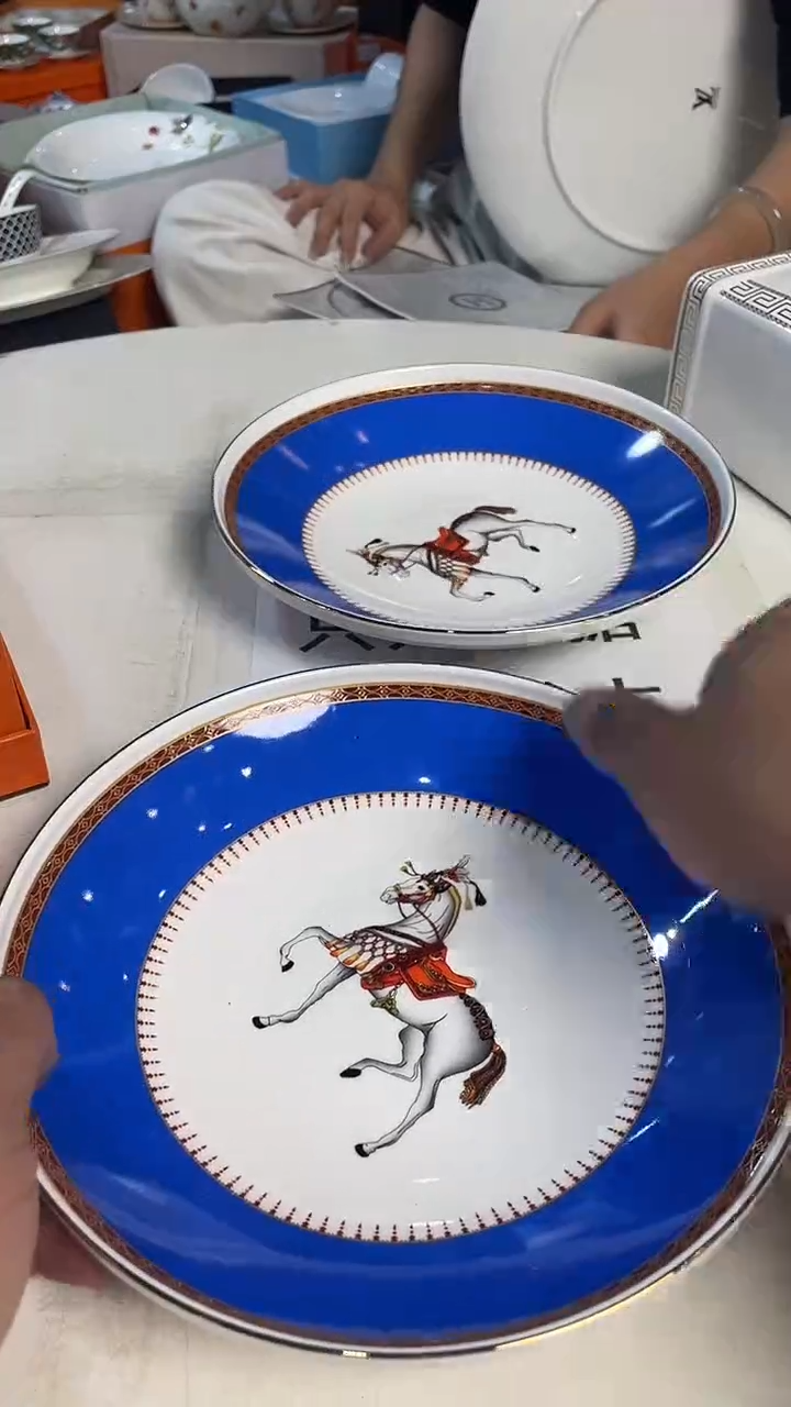 杯鸿辉家品牌瓷器，京东包邮！