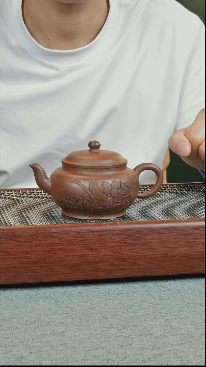 茶壶紫砂善***体荷塘月色